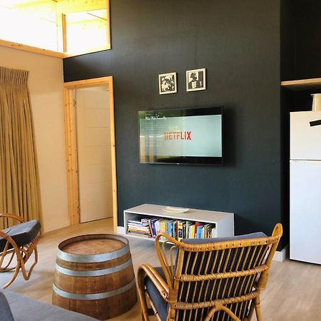 Palm And Pine Cottage Кейптаун Екстериор снимка