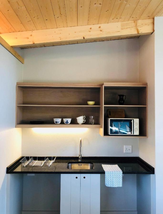 Palm And Pine Cottage Кейптаун Екстериор снимка